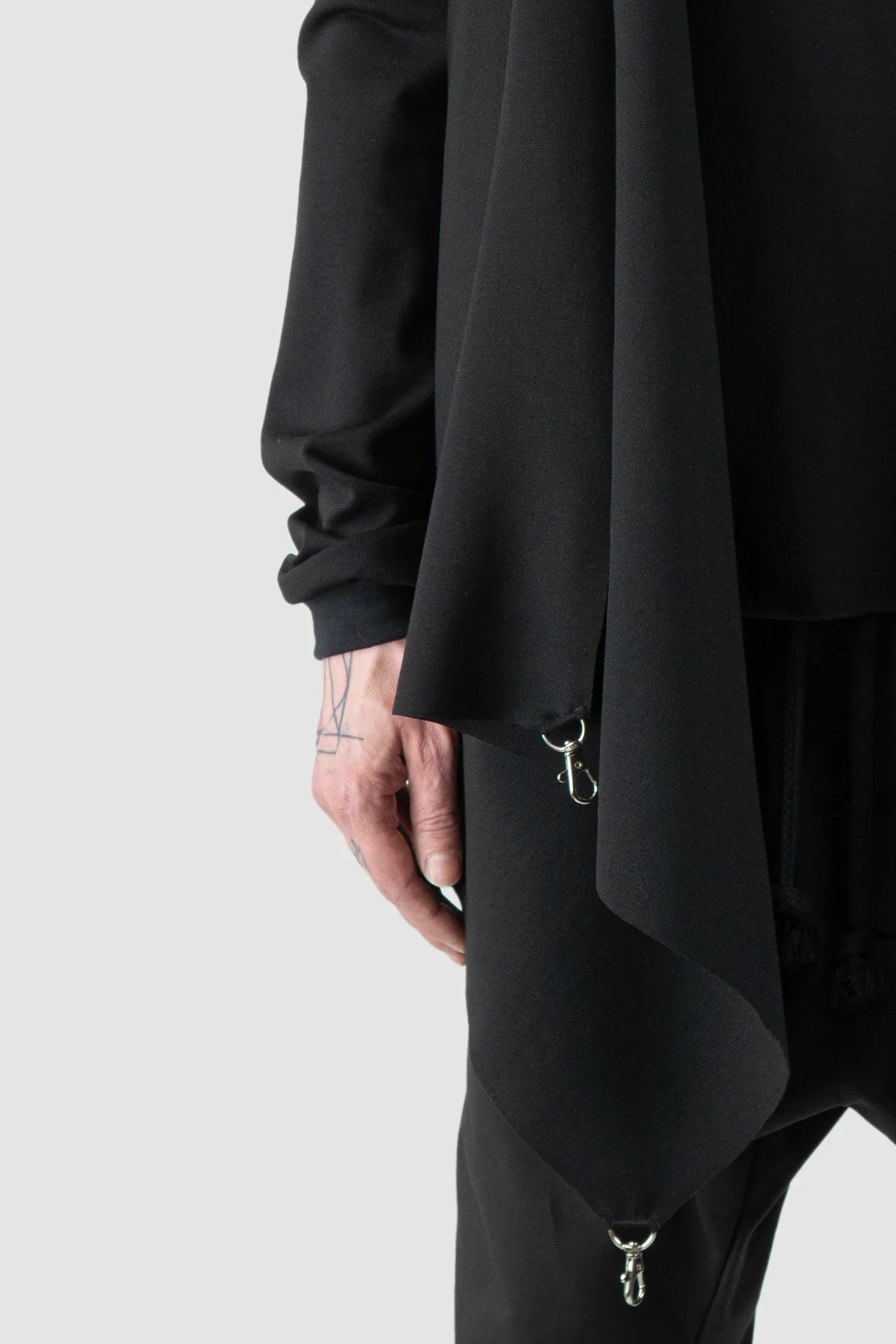 Black Adjustable Clip Viscose Cardigan Sweater - Image 3