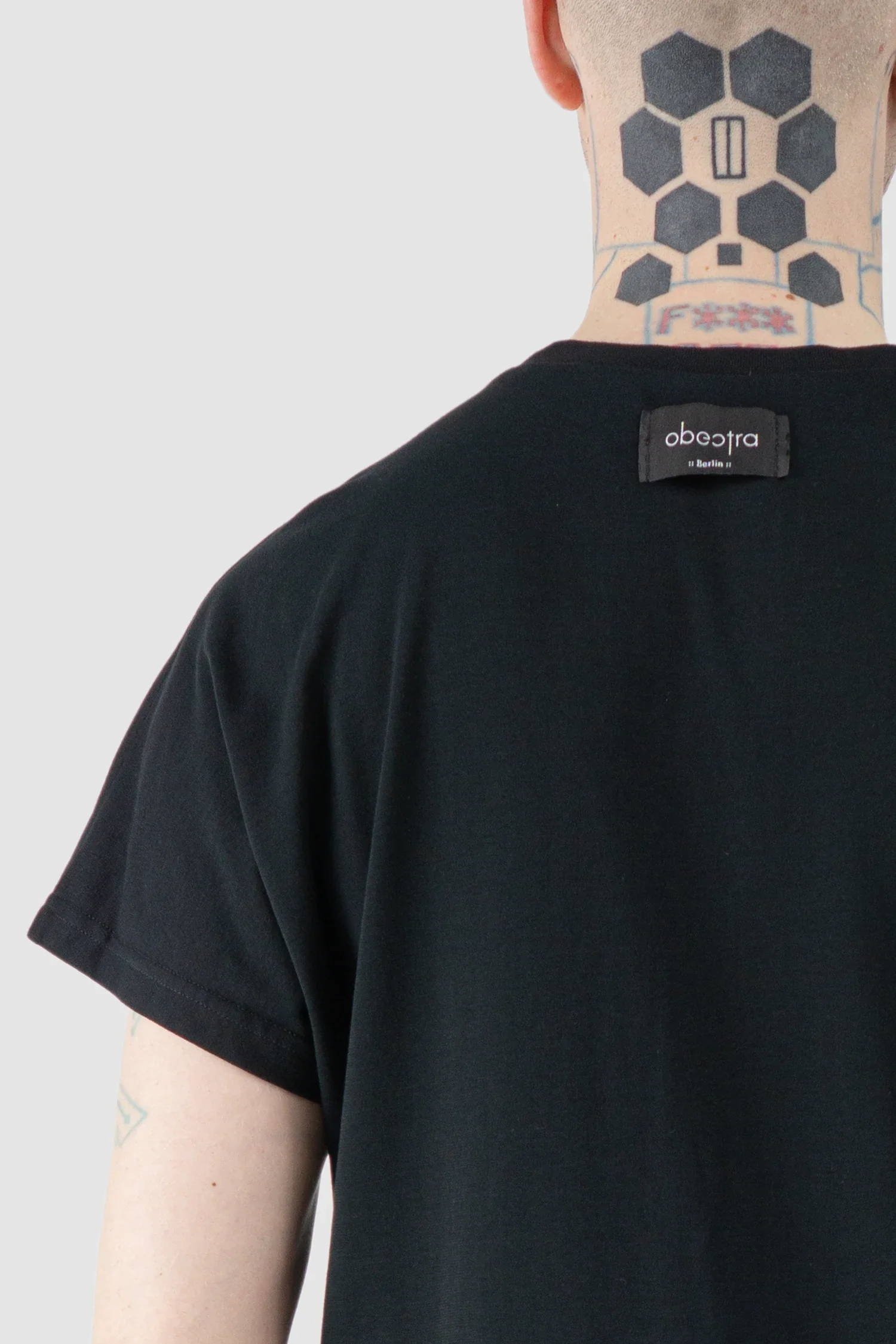 Black Cotton Blend One Size Raglan T-Shirt - Image 4