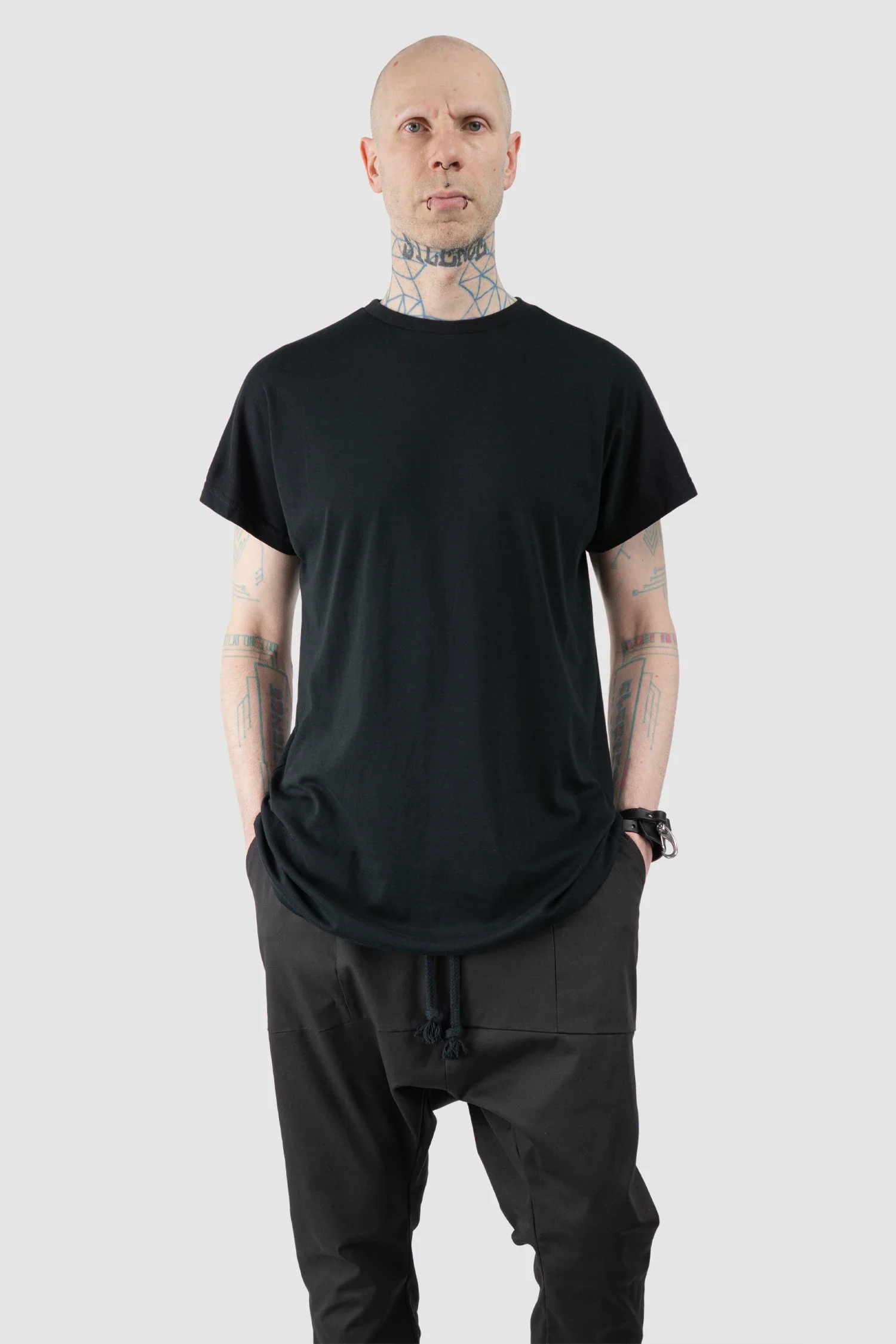 Black Cotton Blend One Size Raglan T-Shirt - Image 6