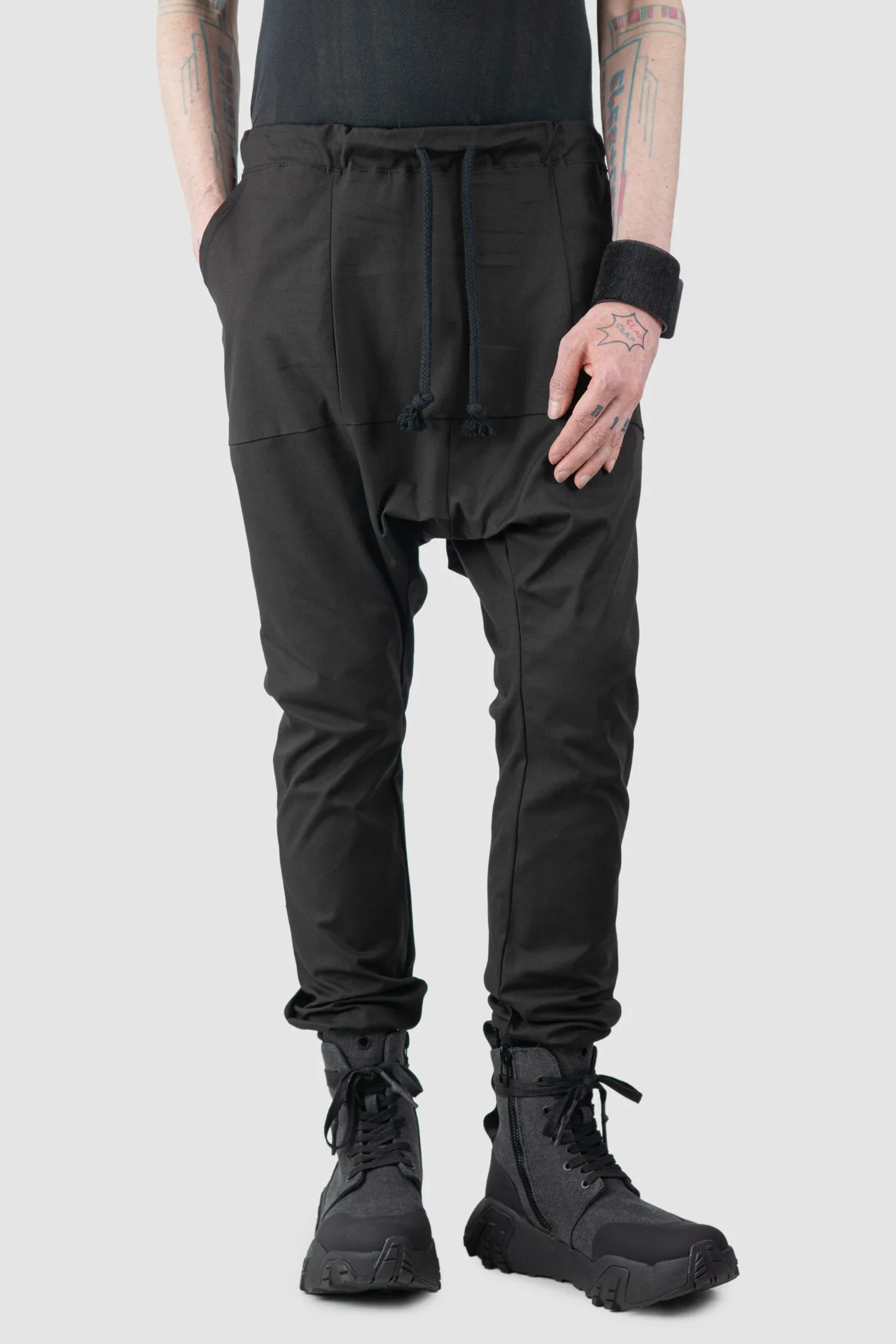 Black Low Crotch Cotton Twill Jogging Trousers - Image 8