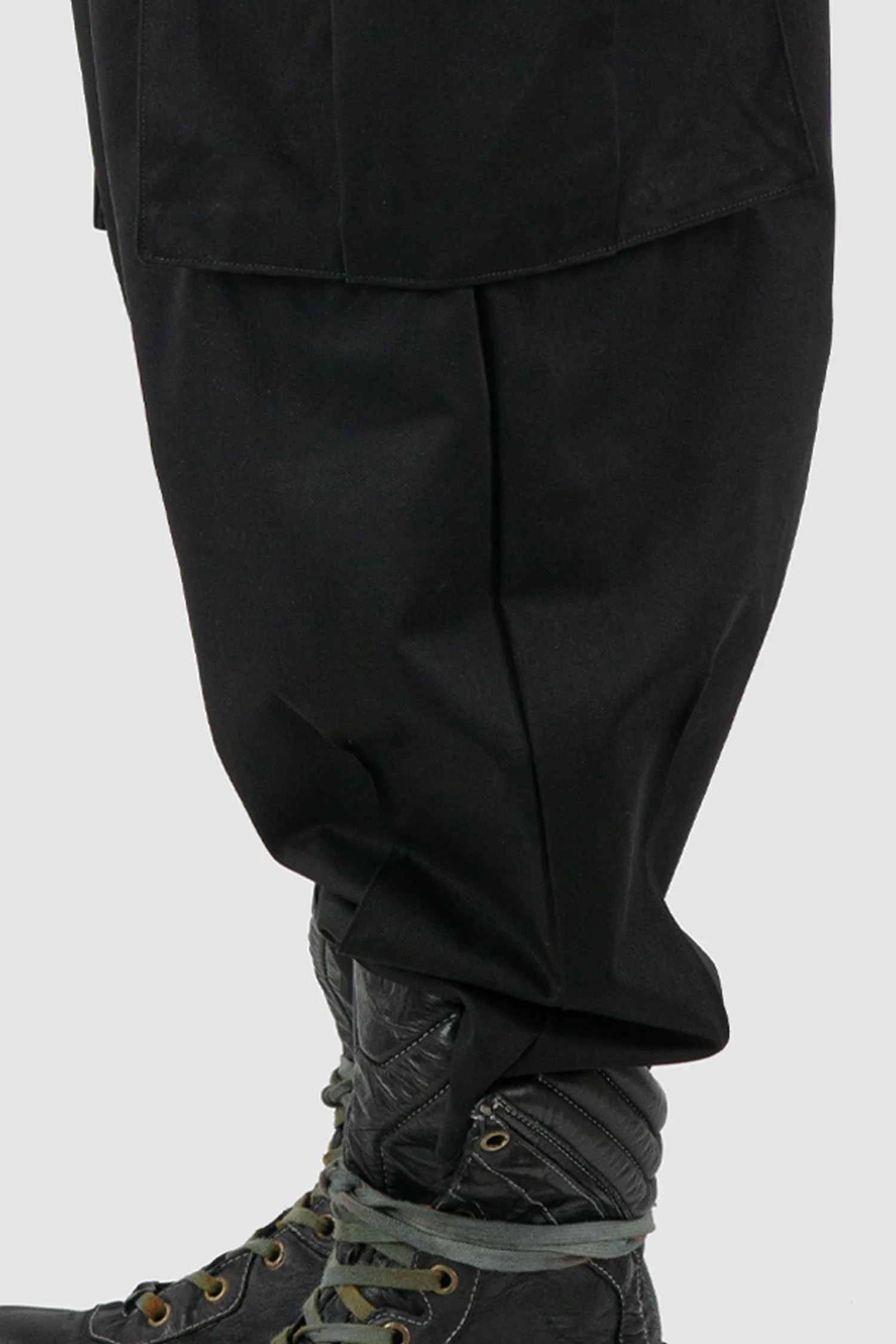 Black Shortened Military Cargo Pants - Image 5