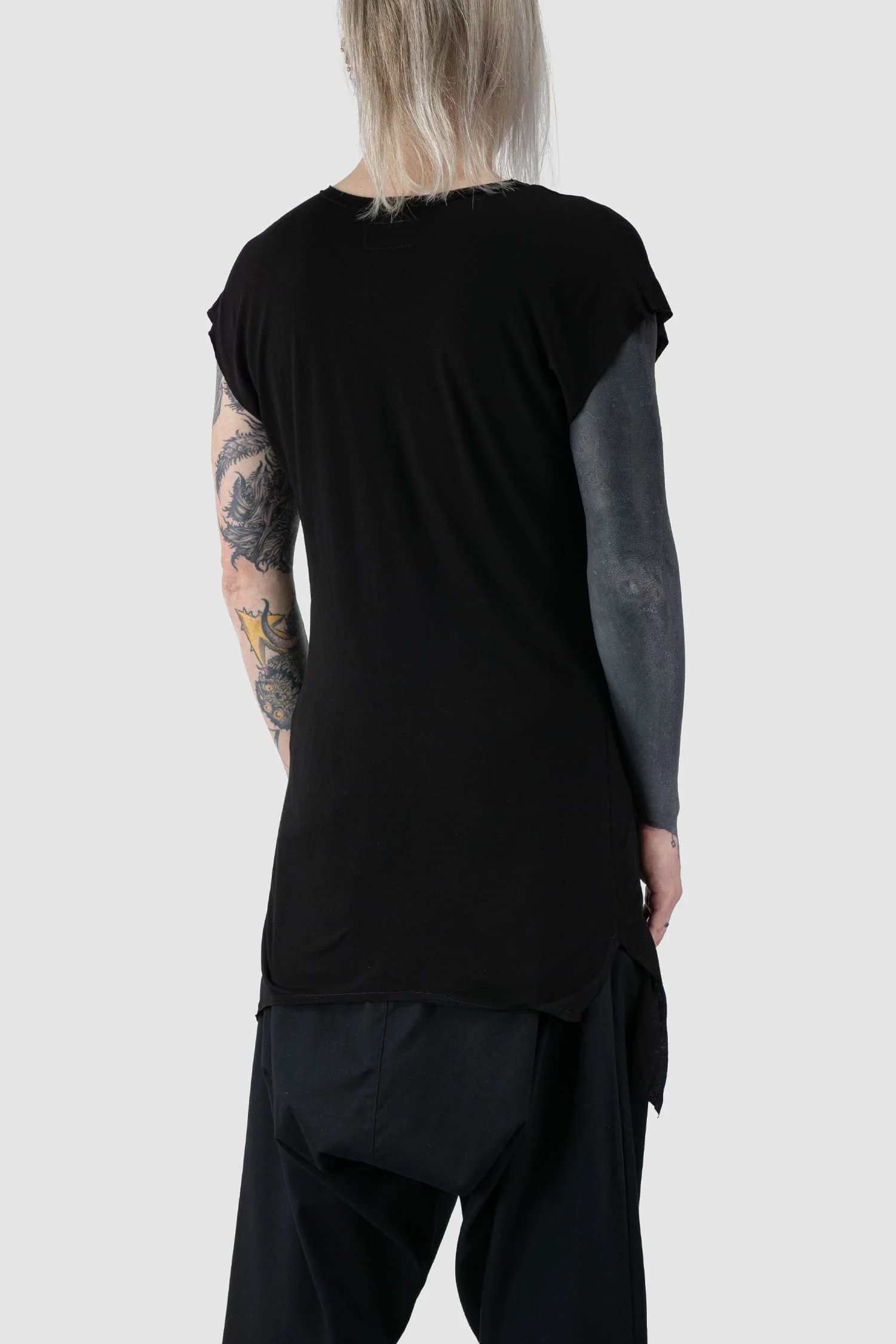 Black Wide V-Neck Bamboo Raglan T-Shirt - Image 5