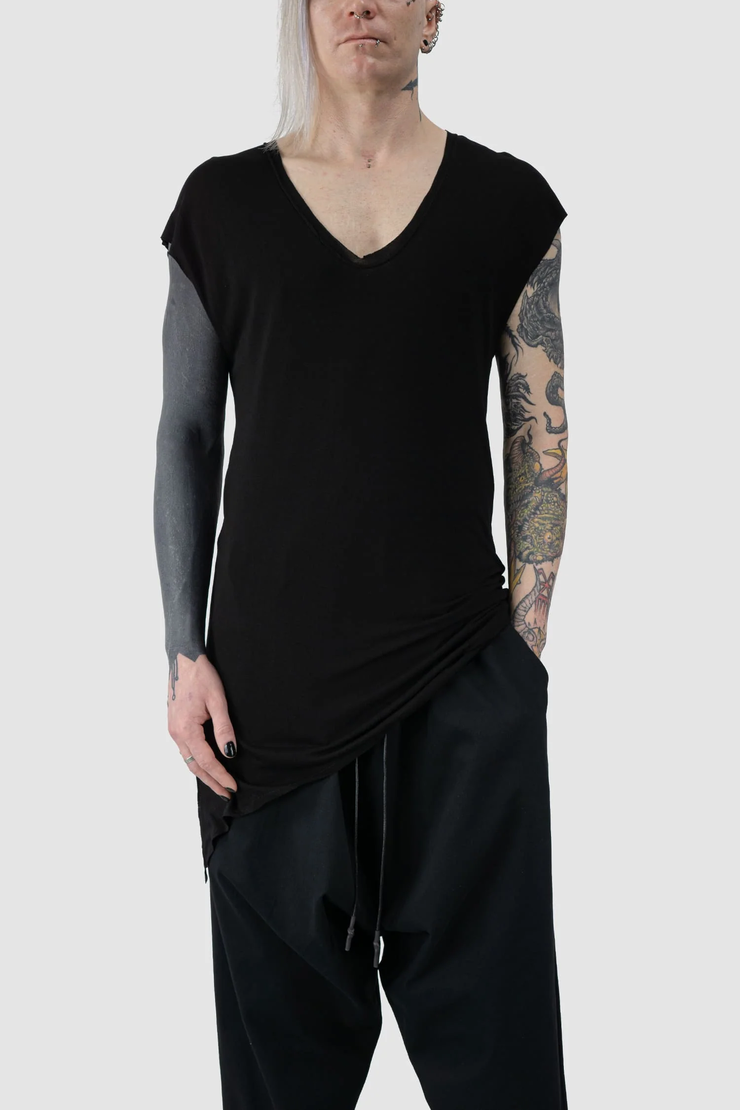 Black Wide V-Neck Bamboo Raglan T-Shirt - Image 8